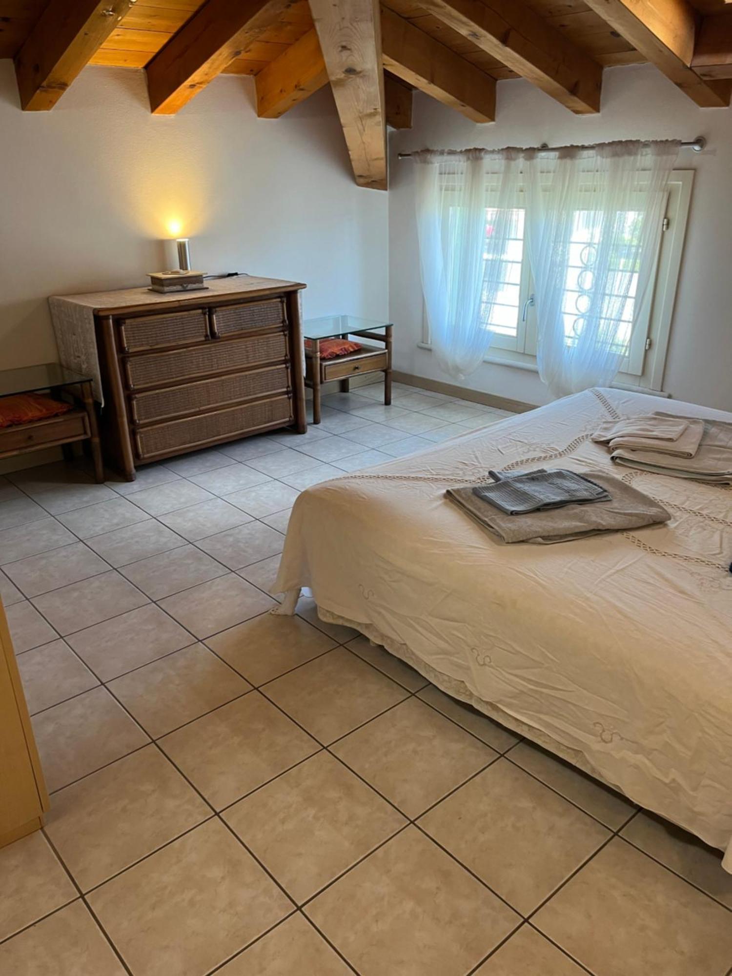 Anna Appartamento Vacanze Monticelli Brusati Exterior foto